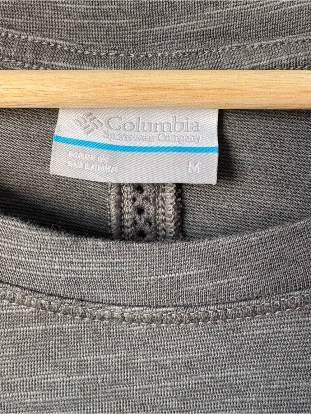 Columbia Grey Heather Long Sleeve Crewneck size Medium - Picture 3 of 13